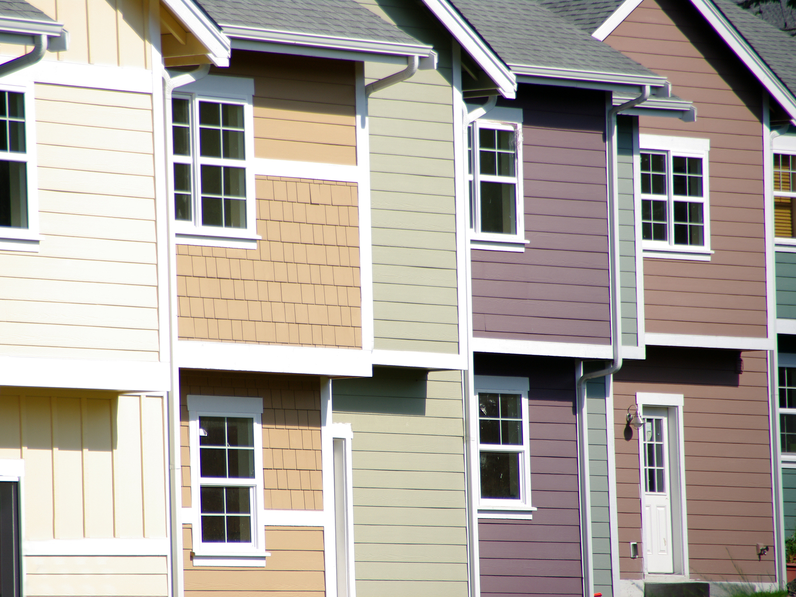 How to Choose Siding That Compliments Your Homes Architectural Style